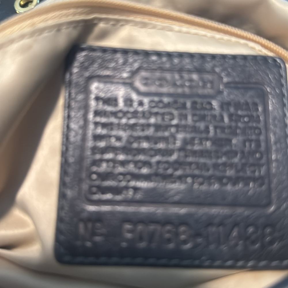 Coach - Picture 5 of 10